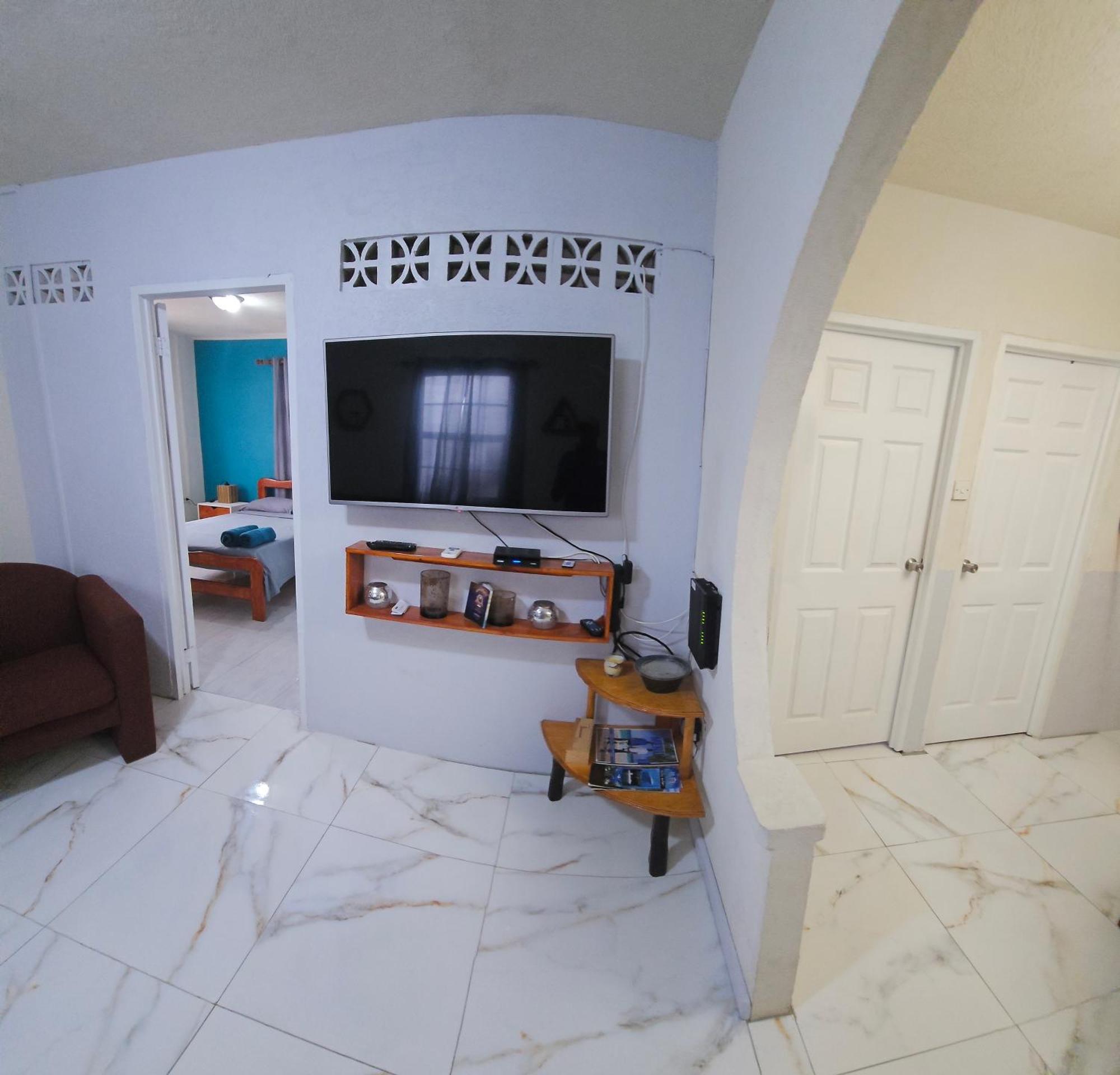 Apartamento Gloria'S Hideaway Christ Church Exterior foto